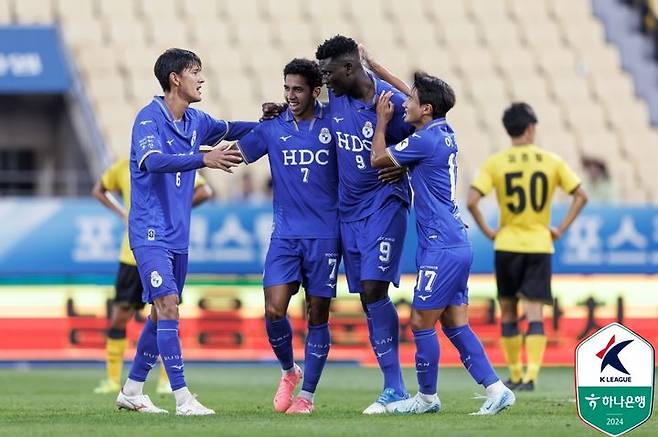 [서울=뉴시스] 프로축구 K리그2 부산아이파크의 음라파. (사진=한국프로축구연맹 제공) *재판매 및 DB 금지