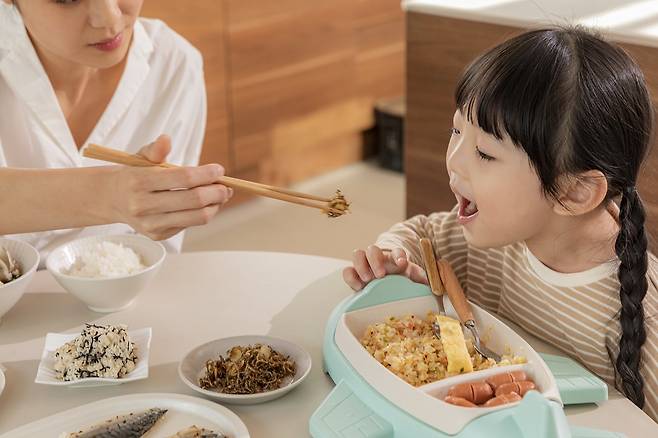 아침 식사를 꼬박꼬박 챙겨 먹는 어린이·청소년은 그렇지 않은 또래보다 삶의 만족도가 높다는 ​15만여명 대상 연구 결과가 나왔다./사진=클립아트코리아