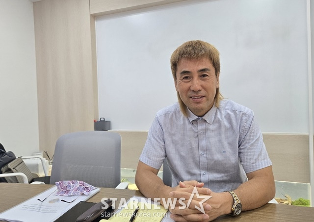 춘천에서 스타뉴스와 만난 김병지 강원 대표. /사진=이원희 기자