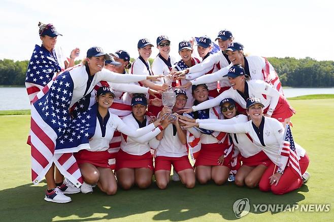 승리 확정 후 기뻐하는 미국 대표팀 선수들.  [AP=연합뉴스]