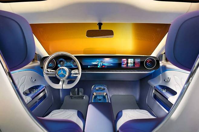 벤츠 콘셉트 CLA 클래스 실내