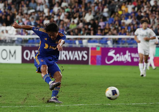 고승범 '슛'

    (울산=연합뉴스) 김용태 기자 = 18일 울산 문수축구경기장에서 열린 아시아축구연맹(AFC) 챔피언스리그(ACL) 엘리트(ACLE) 울산 HD와 일본 가와사키 프론탈레의 경기에서 울산 고승범이 슛하고 있다. 2024.9.18

    yongtae@yna.co.kr

(끝)





<저작권자(c) 연합뉴스, 무단 전재-재배포, AI 학습 및 활용 금지>