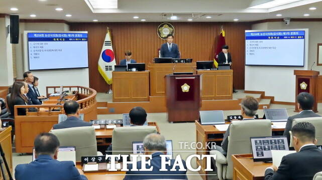 충남 논산시의회가 20일 본회의장에서 제259회 임시회 제1차 본회의를 열고 있다. /김형중 기자