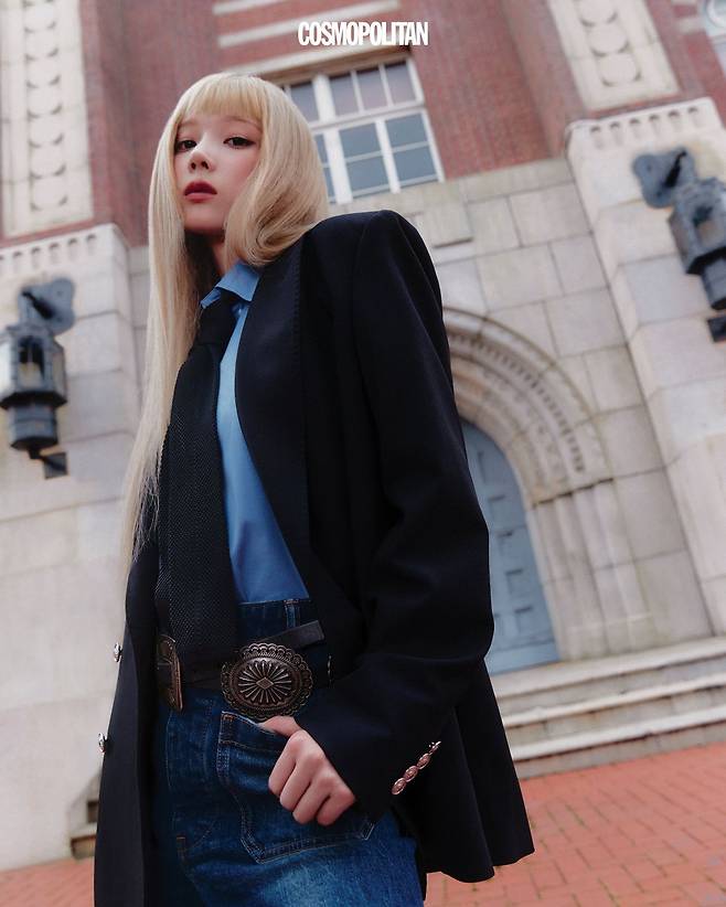 울 블레이저 80만원대, 포플린 셔츠 20만원대, 데님 팬츠 30만원대, 타이 가격미정, 벨트 가격미정 모두 Polo Ralph Lauren.