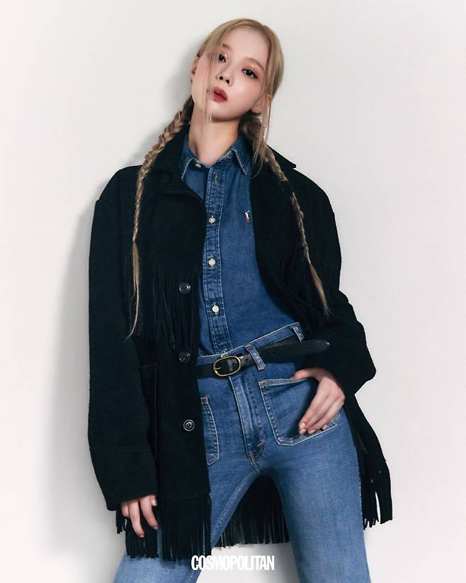 프린지 스웨이드 웨스턴 재킷 2백80만원대, 데님 셔츠 20만원대, 데님 팬츠 30만원대, 벨트 가격미정 모두 Polo Ralph Lauren.