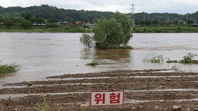 수위 상승한 임진강 [자료사진제공:연합뉴스]