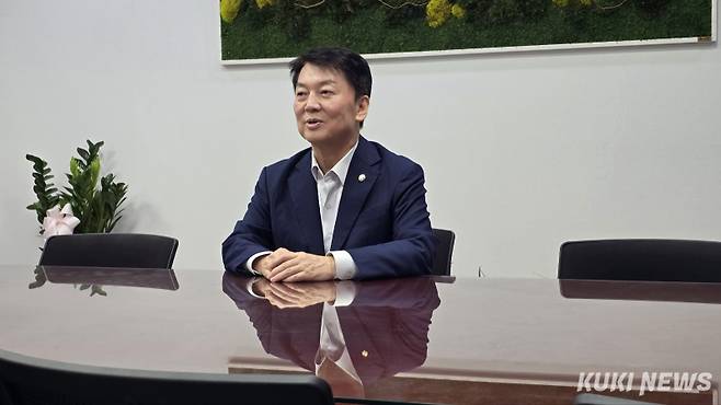 안철수 국민의힘 의원이 20일 쿠키뉴스와 인터뷰를 진행하고 있다. 사진=임현범 기자