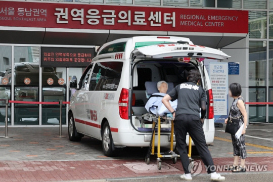 서울 시내의 한 대학병원 응급의료센터.연합뉴스