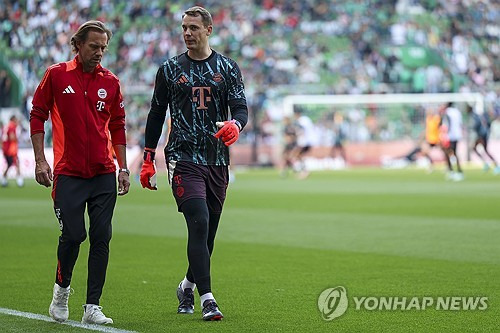 바이에른 뮌헨은 21일(한국시간) 독일 브레멘의 베저슈타디온에서 열린 베르더 브레멘과의 2024-25시즌 분데스리가 4라운드 원정 경기에서 5-0 대승을 거뒀다. 이날 김민재는 선발 풀타임을 소화하며 무실점 수비를 펼쳤다. 뮌헨은 최근 3경기에서 20골을 터트리는 엄청난 화력을 과시했다. 연합뉴스