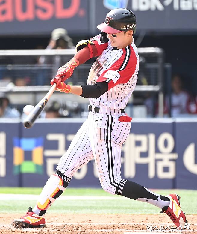 LG 외야수 박해민은 22일 잠실구장에서 '2024 신한 SOL Bank KBO 리그' 두산과 팀 간 마지막 맞대결에서 9번타자 중견수로 선발 출전했다. 3회말 그라운드 홈런을 때려내며 공격에 활력을 불어넣었다. 엑스포츠뉴스 DB