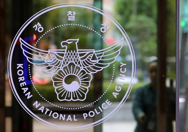 음주운전을 하던 60대 운전자의 SUV차량이 전복됐다. /사진=뉴시스