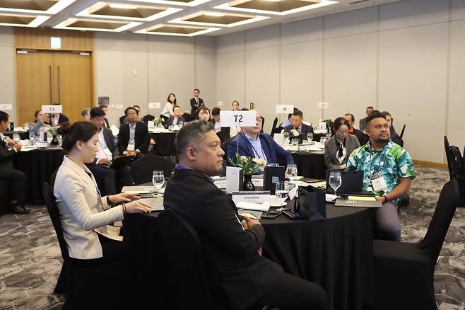 Education officials participate in the Digital Education Global Forum 2024 held at Coex, Seoul on Tuesday. (Korea Digital Education Frontiers Association)