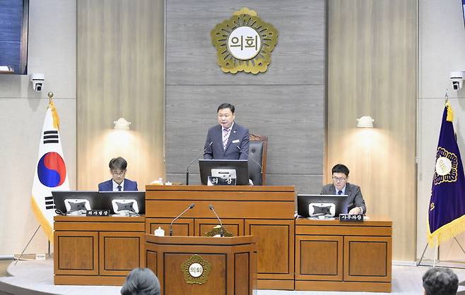 순창군의회의 제288회 제2차 정례회 제1차 본회의, 손종석 의장이 개회사를 하고 있다. *재판매 및 DB 금지