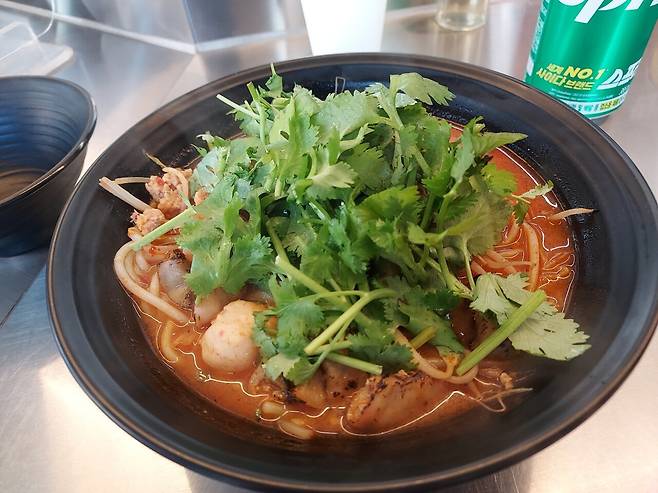 20240923_114331.jpg 송리단길 홍콩스타일 운남쌀국슈!!