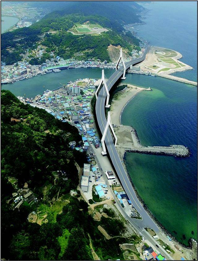 경북 영덕군 오십천 하구 강구항을 중심으로 강구면 삼사리와 강구리를 횡단하는 길이 527m의 강구대교 조감도. 한국일보 자료사진