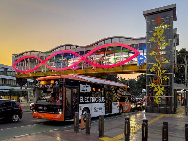 Pedestrian Bridge in Tebet by Muh Amri Sidiq, COJ 2024