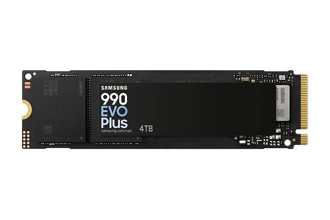 삼성전자 소비자용 SSD 990 EVO Plus 제품 이미지./삼성전자 제공