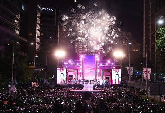 지난해 10월 영동대로에서 열린 강남페스티벌 케이팝 콘서트. [사진 강남구청]