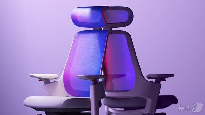 시디즈의 게임·워크 퍼포먼스 의자 신제품 'GX'.(시디즈 제공)