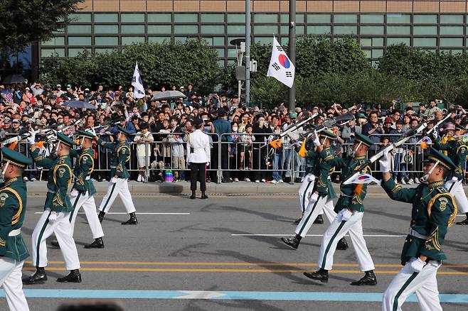 1일 서울 중구 세종대로 일대에서 펼쳐진 국군의날 시가행진./전기병 기자