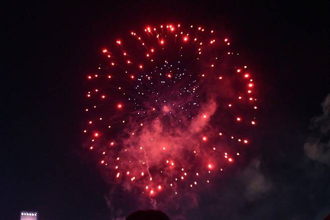 파주 불꽃축제 불꽃폭죽 사진.jpg