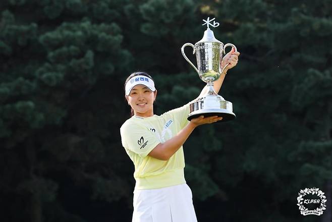 현재 신인왕포인트 1위를 달리고 있는 유현조. KLPGA 제공