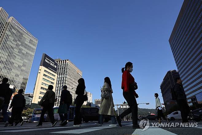 높아진 하늘, 본격 가을 시작 [연합뉴스 자료사진]