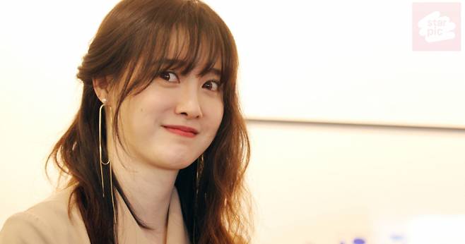 배우 겸 감독 구혜선이 자신에 대한 '악플'과 연기에 대한 조롱이 담긴 '짤'들로 인해 수치심을 느꼈다고 고백했다. 배우 구혜선이 두번째 개인전 '항해-다시 또다시' 기자회견을 갖고 취재진의 질문에 답하고 있는 모습./사진=머니투데이