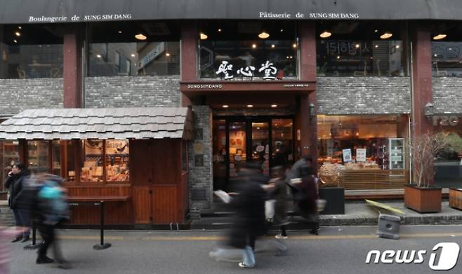 대전 빵집 성심당이 임산부를 대상으로 할인 등 혜택을 제공하는 가운데, 일부 여성이 임산부인 척 이를 악용하고 있는 것으로 전해졌다. /사진=뉴스1 DB