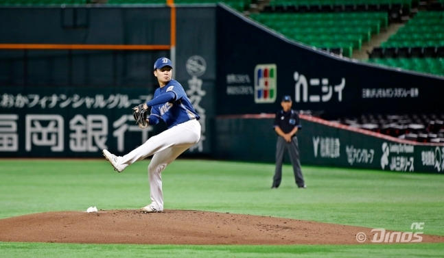 NC 투수 임상현이 9일 일본 페이페이돔에서 열린 소프트뱅크 호크스 2군과의 교류전에서 투구하는 모습. (NC 다이노스 제공)