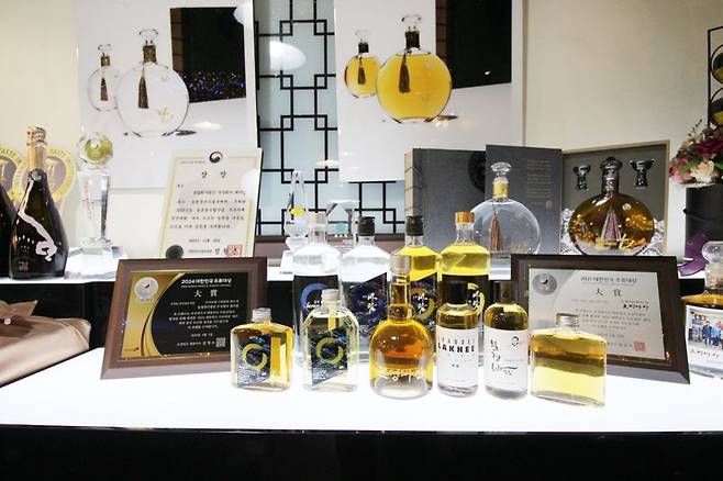 오미나라의 시음 판매장인 '천년주막'.