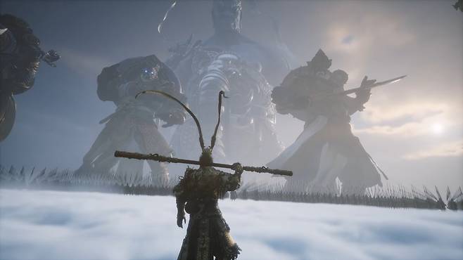 오프닝부터 거대한 크기의 적군인 '사천왕'과 '이랑진군', 군대 '천정군'을 보여주며 스케일로 압도하려는 제작사의 의도가 보였다