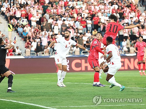 이재성이 선제골을 넣고 있다. [암만(요르단)=연합뉴스]