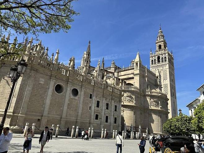 세비야 성당&nbsp; &nbsp; &nbsp; &nbsp; 필자 제공