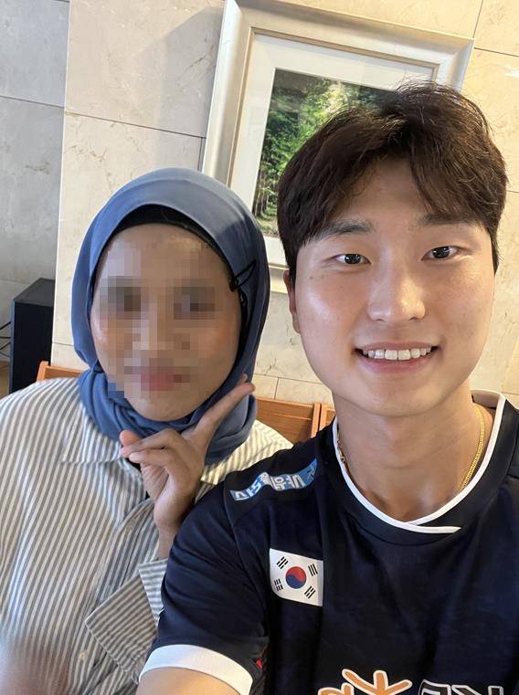 지난 8월 코리아오픈 당시 김원호와 기념사진을 찍은 아야씨 [아야씨 본인 제공. 재판매 및 DB 금지]