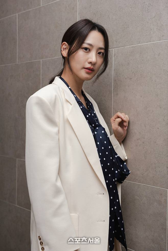 영화 ‘보통의 가족’ 수현. 사진 | (주)하이브미디어코프, (주)마인드마크