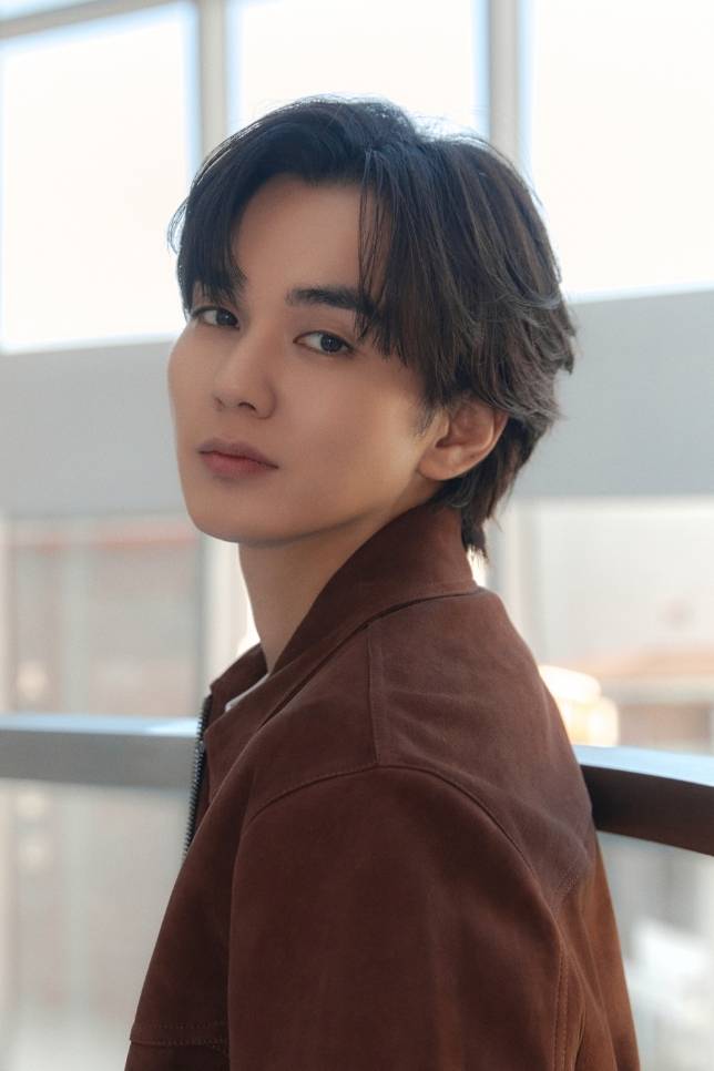 유승호가 연극 ‘엔젤스 인 아메리카’를 통해 새로운 배우 인생을 배웠다고 털어놨다. 사진 | YG엔터테인먼트