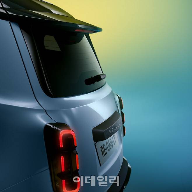 르노 4 E-Tech 일렉트릭(Renault 4 E-Tech electric) 후면. (사진=르노그룹)