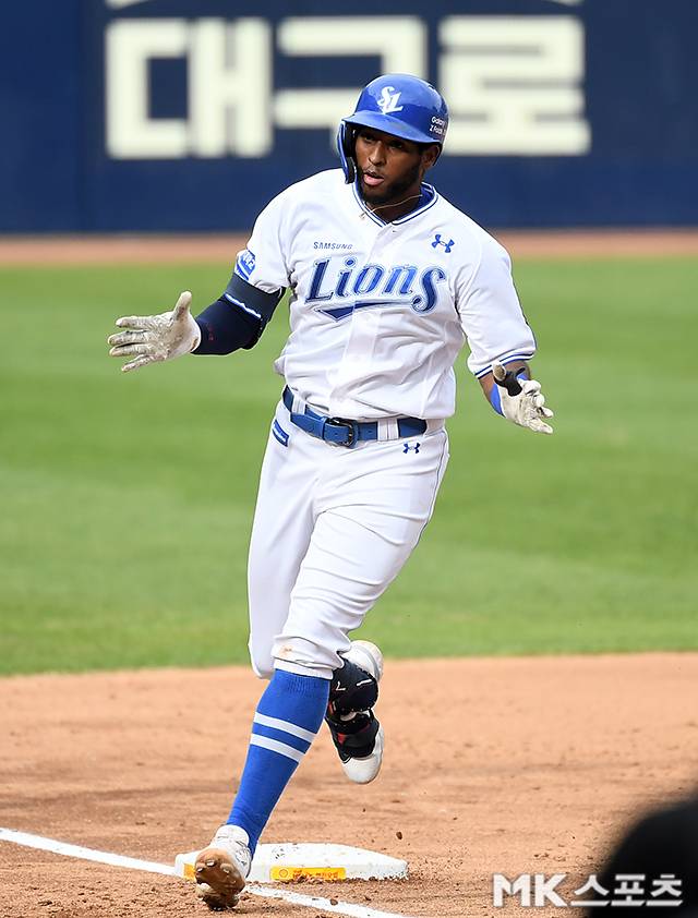 디아즈가 플레이오프 2경기에서 3홈런 괴력을 뽐내고 있다. 사진=천정환 기자