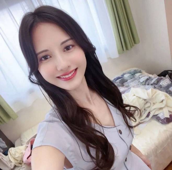 최근 매독 양성 판정을 받은 일본의 유명 AV 배우 무토 아야카. [사진출처=무토 아야카 인스타그램 캡처]