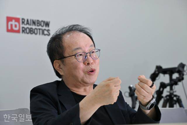 오준호 레인보우로보틱스 최고기술책임자(CTO)가 2일 대전 유성구 회사 사무실에서 한국일보와 인터뷰하고 있다. 대전=정다빈 기자