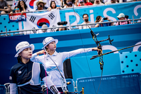 2024 파리 올림픽 양궁 메달리스트 임시현, 전훈영. 사진┃대한양궁협회