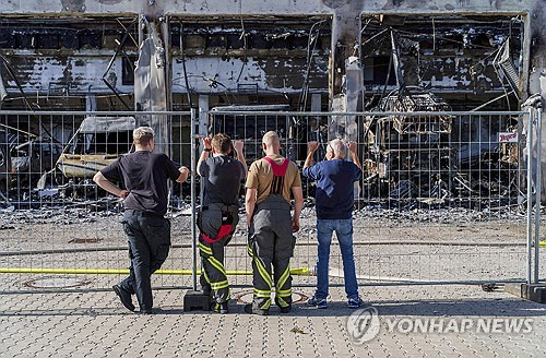 화재가 발생해 전소된 독일의 소방서. [dpa/AP=연합뉴스]