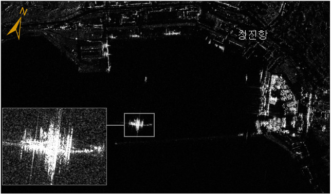 North Korean troop transport operations by Russian naval vessels, detected at the port of Chongjin in North Hamgyong Province on Oct. 12, as provided by the National Intelligence Service on Friday