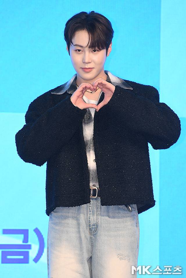 가수 하성운이 서바이벌 도전자에서 디렉터로 참여하게 된 소감을 전했다. / 사진 = 천정환 기자