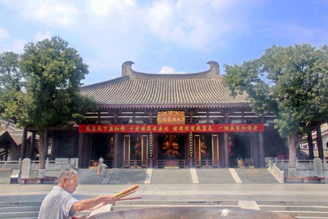 법문사 대웅보전. ⓒ최종명