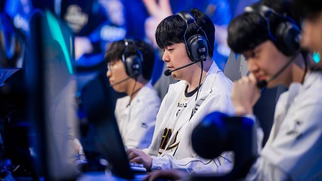 젠지 선수단. 라이엇 게임즈