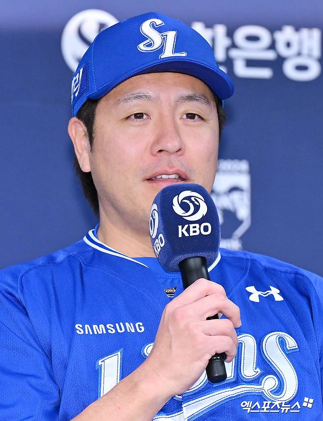 20일 오후 광주 라마다플라자 바이 윈덤 충장 호텔 라벤더홀에서 열린 '2024 신한 SOL Bank KBO 한국시리즈' 미디어데이, 삼성 강민호가 질문에 답하고 있다. 광주, 김한준 기자