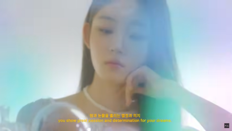 아이돌 최초 엄마가 소개 영상 나레이션 진행한 연습생 | 인스티즈 여돌 최초 엄마가 소개 영상 나레이션 진행한 연습생