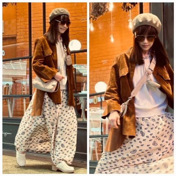 서정희는 포근한 감성이 물씬 풍기는 프랑스 울 베레모를 착용해 눈길을 끌었다. 특히, 그녀는 베이지 톤의 부드러운 색감이 돋보이는 Laulhere 브랜드 베레모를 쓰고 있어, 전체적인 스타일에 파리지앵 감성을 더해주었다. 사진 = SNS